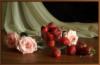 Натюрморт с клубникой и розами: оригинал