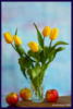 Схема вышивки «Ваза с тюльпанами»