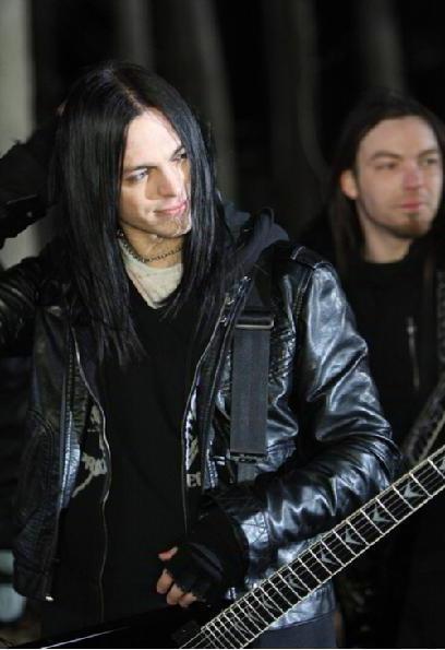 Оригинал схемы вышивки «Bullet For My Valentine» Bullet For My Valentine, рок-музыкант