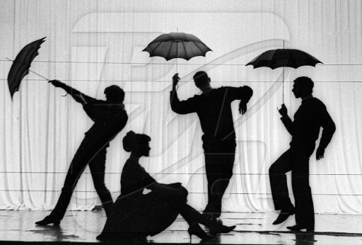 схема вышивки крестом танец дождя