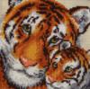 Схема вышивки «Подушка с тиграми»